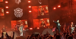 Mötley Crüe / Def Leppard / Poison / Joan Jett & The Blackhearts / Classless Act on Jun 25, 2022 [435-small]