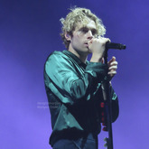 5 Seconds of Summer / Pale Waves on Jun 26, 2022 [878-small]