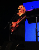 Tanya Donelly on Oct 29, 2011 [225-small]