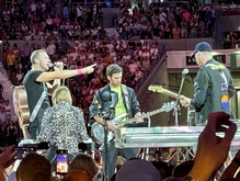 Coldplay / H.E.R. / Alli Neumann on Jul 2, 2022 [078-small]