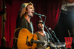 Greg Holden at Hotel Cafe, Greg Holden on Sep 30, 2015 [379-small]
