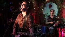 tags: Electric Enemy, Folklore - Electric Enemy / Louis and The Shakes / Lapels on Sep 7, 2021 [553-small]