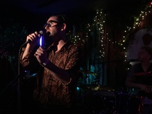 tags: Electric Enemy, Folklore - Electric Enemy / Louis and The Shakes / Lapels on Sep 7, 2021 [555-small]
