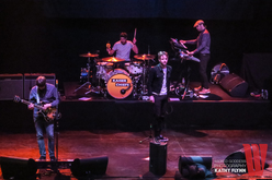 Kaiser Chiefts, Kaiser Chiefs / We Are Scientists on Apr 25, 2015 [925-small]