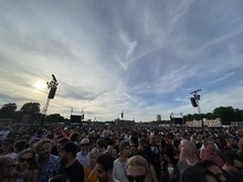 Pearl Jam & Pixies - BST Hyde Park on Jul 8, 2022 [240-small]
