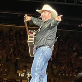 Garth Brooks / Mitch Rossell on Jul 15, 2022 [087-small]
