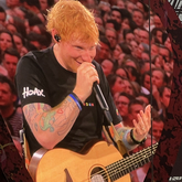 Ed Sheeran / Maisie Peters / Cat Burns on Jul 15, 2022 [382-small]