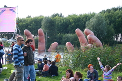 A Campingflight To Lowlands Paradise on Aug 17, 2007 [718-small]