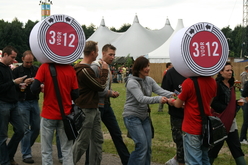 A Campingflight To Lowlands Paradise on Aug 17, 2007 [721-small]