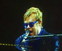 Elton John on Mar 22, 2013 [433-small]