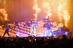 Machine Gun Kelly / Avril Lavigne / Iann Dior on Jul 3, 2022 [668-small]