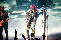 Machine Gun Kelly / Avril Lavigne / Iann Dior on Jul 3, 2022 [669-small]