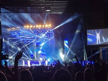Backstreet Boys / Delta Goodrem on Jul 29, 2022 [341-small]