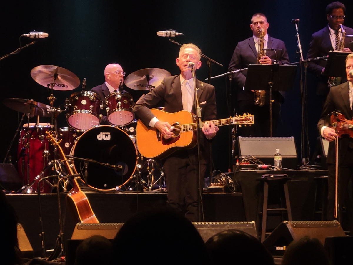 Lyle Lovett And His Large Band Concert & Tour History (Updated for 2025