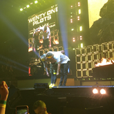 Twenty One Pilots / MisterWives on Oct 22, 2019 [989-small]