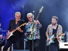 Toto / 10CC on Aug 11, 2022 [156-small]