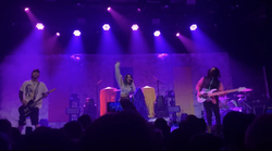 Waterparks / Phem / Zeph on Nov 9, 2021 [329-small]