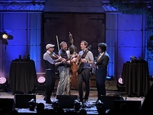 Punch Brothers featuring Chris Thile / Sarah Jarosz / Watchmen on Aug 5, 2022 [002-small]