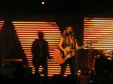 Miranda Lambert on Mar 19, 2010 [925-small]