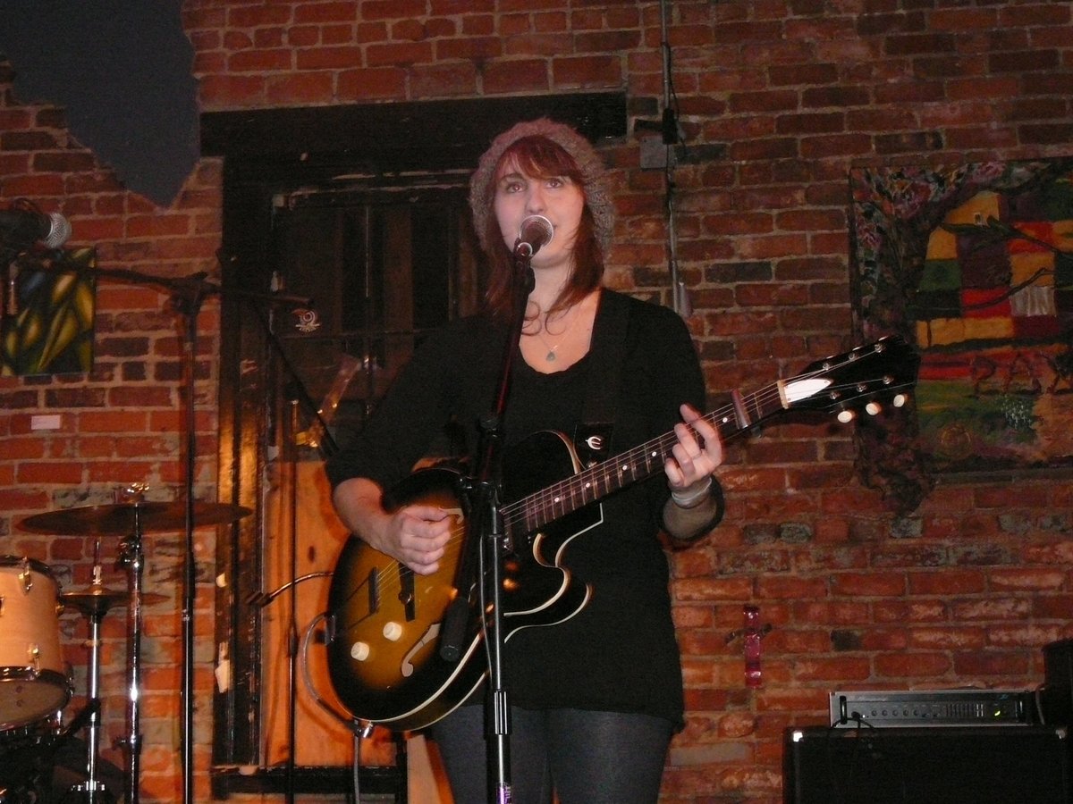 Bess Rogers Concert & Tour History Concert Archives