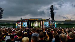 Die Toten Hosen / Feine Sahne Fischfilet / Thees Uhlmann / Stoned Jesus on Aug 20, 2022 [721-small]