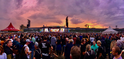 Die Toten Hosen / Feine Sahne Fischfilet / Thees Uhlmann / Stoned Jesus on Aug 20, 2022 [725-small]