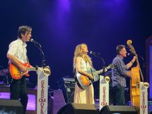 Live From The Grand Ole Opry on Apr 19, 2013 [144-small]