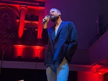 Father John Misty on Apr 11, 2022 [032-small]