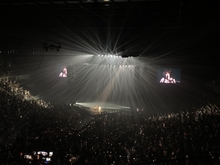 Billie Eilish on Aug 24, 2022 [401-small]