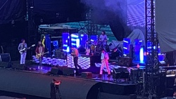 The Strokes, tags: The Strokes, Hard Rock Stadium - Red Hot Chili Peppers / The Strokes / Thundercat on Aug 30, 2022 [980-small]