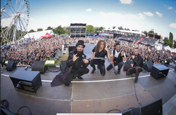 Sabaton / Helloween / Phil Campbell and the Bastard Sons / Silver Dust on Aug 28, 2022 [544-small]