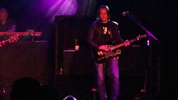 Sister Hazel on Dec 7, 2017 [715-small]