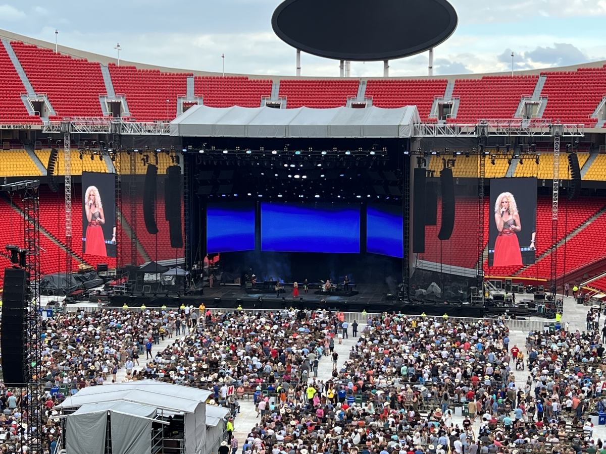 Jul 30, 2022 Strait / Chris Stapleton / Little Big Town