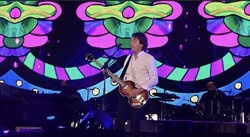 Paul McCartney / Neil Young on Oct 8, 2016 [944-small]