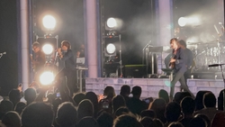 Phoenix / Porches on Sep 9, 2022 [922-small]