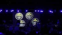 Christopher Cross / Todd Rundgren / Jason Scheff / Badfinger Feat. Joey Molland / Denny Laine on Jun 16, 2022 [933-small]