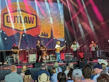 Willie Nelson & Family / Nathaniel Rateliff & the Night Sweats / Billy Strings / Charley Crockett / Larkin Poe / Particle Kid on Sep 10, 2022 [428-small]