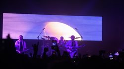 5 Seconds of Summer / little luna / Pale Waves on Jun 17, 2022 [731-small]