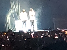 Twenty One Pilots / Peter McPoland on Sep 2, 2022 [136-small]