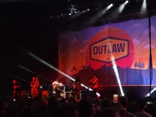 Willie Nelson & Family / Billy Strings / Larkin Poe / Brittney Spencer / Particle Kid on Sep 13, 2022 [378-small]