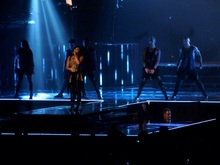 Demi Lovato on Aug 27, 2014 [913-small]