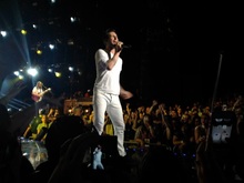 Maroon 5 / PJ Morton / Tony Lucca / Rozzi / Kelly Clarkson on Oct 4, 2013 [941-small]