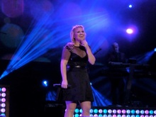 Maroon 5 / PJ Morton / Tony Lucca / Rozzi / Kelly Clarkson on Oct 4, 2013 [942-small]