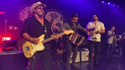 The Mavericks on Sep 27, 2019 [877-small]