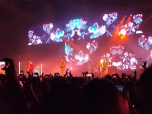 5 Seconds of Summer / Hinds on Apr 18, 2022 [914-small]