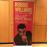 Robbie Williams on Sep 12, 2014 [369-small]