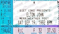 Elton John on Sep 19, 1992 [580-small]