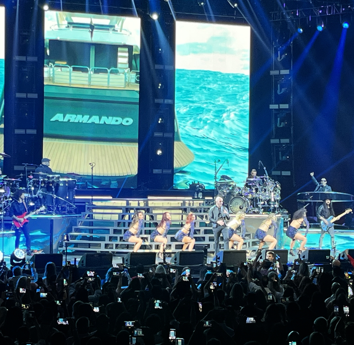 Pitbull Concert & Tour History (Updated for 2022 2023) Concert Archives
