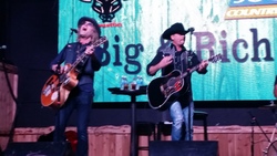 Big and Rich / Chris Janson on Feb 16, 2016 [427-small]