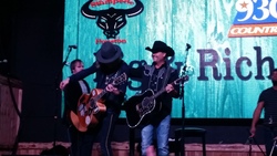 Big and Rich / Chris Janson on Feb 16, 2016 [429-small]